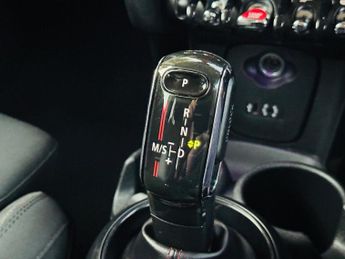 MINI Hatch 2.0 Cooper SD Auto Euro 6 (s/s) 3dr