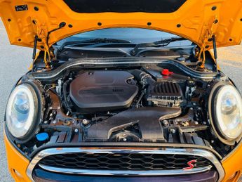 MINI Hatch 2.0 Cooper SD Auto Euro 6 (s/s) 3dr