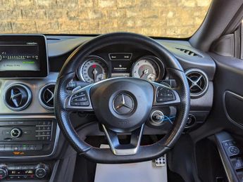 Mercedes-Benz CLA 2.1 CLA220d AMG Line Coupe 7G-DCT Euro 6 (s/s) 4dr