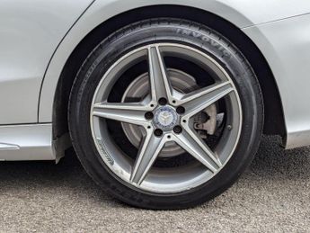 Mercedes-Benz C Class 2.1 C220 BlueTEC AMG Line (Premium) G-Tronic+ Euro 6 (s/s) 4dr