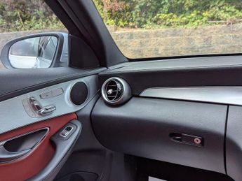 Mercedes-Benz C Class 2.1 C220 BlueTEC AMG Line (Premium) G-Tronic+ Euro 6 (s/s) 4dr