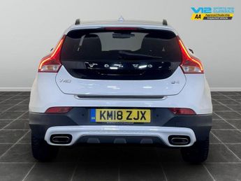 Volvo V40 Cross Country 2.0 D4 Pro Auto Euro 6 (s/s) 5dr