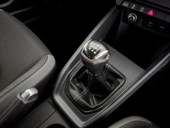 Audi A1 1.0 TFSI 30 S line Sportback Euro 6 (s/s) 5dr