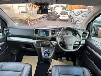Peugeot Traveller 2.0 BlueHDi Allure Standard MPV 5dr Diesel EAT8 MWB Euro 6 (s/s)