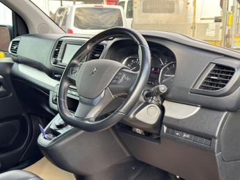 Peugeot Traveller 2.0 BlueHDi Allure Standard MPV 5dr Diesel EAT8 MWB Euro 6 (s/s)