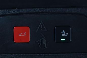 Vauxhall Grandland 1.6 14.2kWh Ultimate Auto Euro 6 (s/s) 5dr