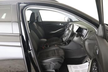 Vauxhall Grandland 1.6 14.2kWh Ultimate Auto Euro 6 (s/s) 5dr