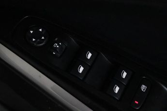 Vauxhall Grandland 1.6 14.2kWh Ultimate Auto Euro 6 (s/s) 5dr