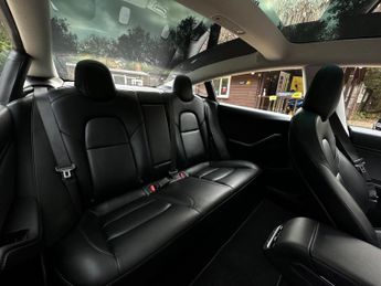 Tesla Model 3 (Dual Motor) Long Range Auto 4WDE 4dr