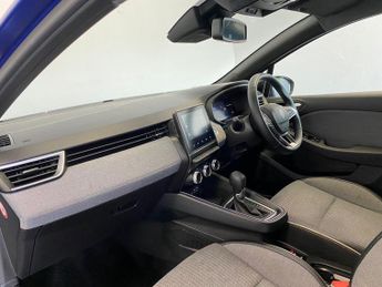 Renault Clio 1.6 E-TECH techno Auto Euro 6 (s/s) 5dr