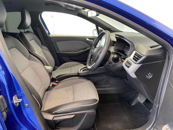 Renault Clio 1.6 E-TECH techno Auto Euro 6 (s/s) 5dr