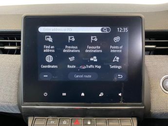 Renault Clio 1.6 E-TECH techno Auto Euro 6 (s/s) 5dr