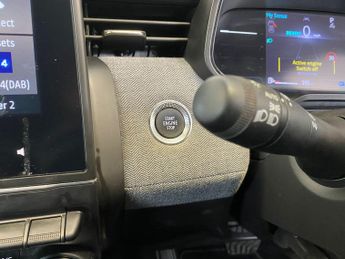 Renault Clio 1.6 E-TECH techno Auto Euro 6 (s/s) 5dr