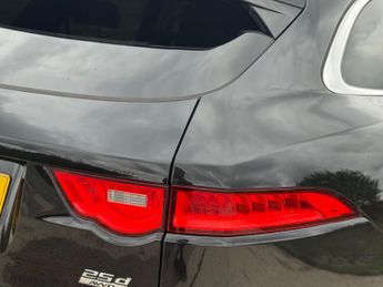 Jaguar F-PACE 2.0 D240 R-Sport Auto AWD Euro 6 (s/s) 5dr