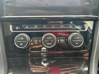 Volkswagen Golf 2.0 TSI GTI DSG Euro 6 (s/s) 5dr