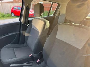 Renault Clio 1.2 I-Music Euro 5 5dr