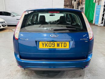 Ford Focus 1.6 Zetec 5dr