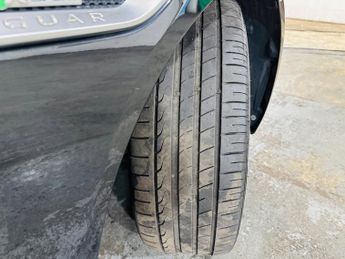 Jaguar XE 2.0d R-Sport Auto Euro 6 (s/s) 4dr
