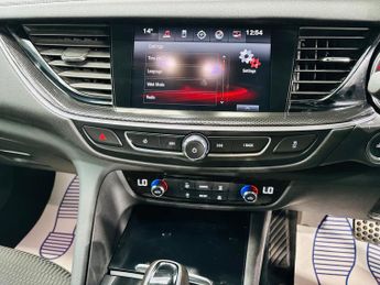 Vauxhall Insignia 2.0 Turbo D BlueInjection SRi VX Line Nav Sports Tourer Auto Eur