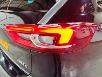 Vauxhall Insignia 2.0 Turbo D BlueInjection SRi VX Line Nav Sports Tourer Auto Eur