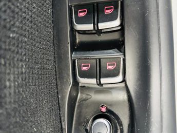 Audi Q3 2.0 TDI S line S Tronic quattro Euro 6 (s/s) 5dr