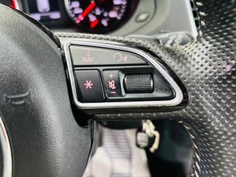 Audi Q3 2.0 TDI S line S Tronic quattro Euro 6 (s/s) 5dr