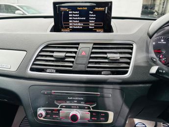 Audi Q3 2.0 TDI S line S Tronic quattro Euro 6 (s/s) 5dr