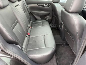 Nissan Qashqai 1.6 dCi Tekna XTRON 2WD Euro 5 (s/s) 5dr
