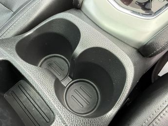 Nissan Qashqai 1.6 dCi Tekna XTRON 2WD Euro 5 (s/s) 5dr