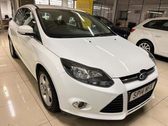 Ford Focus 1.6 Zetec Navigator Euro 5 5dr