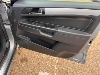 Vauxhall Zafira 2.2 16V Design Euro 4 5dr