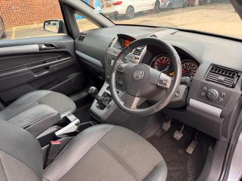 Vauxhall Zafira 2.2 16V Design Euro 4 5dr