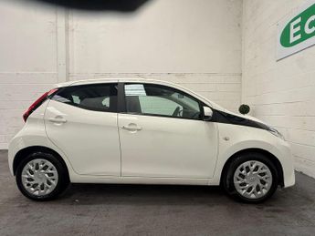 Toyota AYGO 1.0 VVT-i x-play x-shift Euro 6 5dr