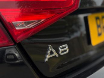 Audi A8 3.0 TDI V6 SE Executive Tiptronic quattro Euro 5 (s/s) 4dr