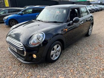 MINI Hatch 1.5 Cooper Auto Euro 6 (s/s) 5dr