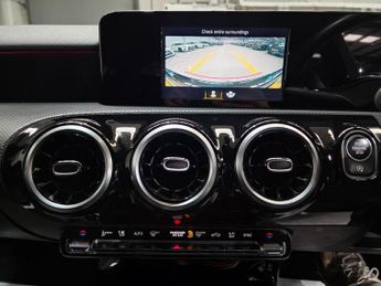 Mercedes-Benz A Class 1.3 A200 AMG Line 7G-DCT Euro 6 (s/s) 4dr