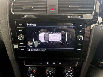 Volkswagen Golf 2.0 TDI R-Line Euro 6 (s/s) 5dr