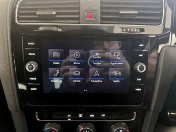 Volkswagen Golf 2.0 TDI R-Line Euro 6 (s/s) 5dr