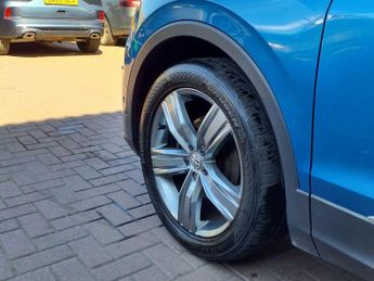 VOLKSWAGEN TIGUAN 2.0 TDI Match SUV 5dr Diesel DSG Euro 6 (s/s) (150 ps) 6 MONTHS 