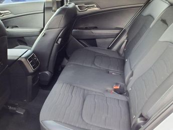 KIA SPORTAGE 1.6 h T-GDi 3 SUV 5dr Petrol Hybrid Auto Euro 6 (s/s) (226 bhp) 