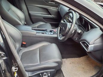 JAGUAR XE 2.0 D PORTFOLIO AWD 4d 238 BHP 4X4 AUTOMATIC FULL LEATHERS