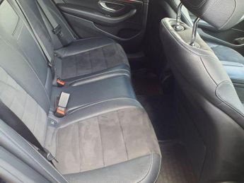 MERCEDES-BENZ E-CLASS 2.0 E220d AMG Line (Premium Plus) Saloon 4dr Diesel G-Tronic+ Eu