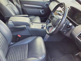 LAND ROVER DISCOVERY 3.0 D250 MHEV R-Dynamic SE SUV 5dr Diesel Auto 4WD Euro 6 (s/s) 