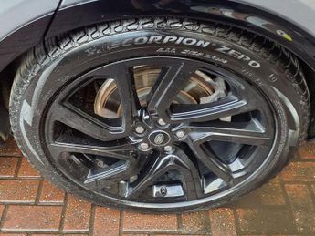 LAND ROVER DISCOVERY 3.0 D250 MHEV R-Dynamic SE SUV 5dr Diesel Auto 4WD Euro 6 (s/s) 