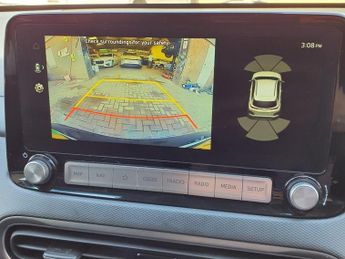 HYUNDAI KONA 64kWh Premium SUV 5dr Electric Auto (10.5kW Charger) (204 ps) 6