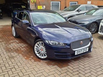 Jaguar XE 2.0d Portfolio Saloon 4dr Diesel Auto AWD Euro 6 (s/s) (180 ps) 