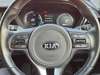 KIA NIRO 64kWh 4 SUV 5dr Electric Auto (201 bhp) FULL KIA SERVICE HISTORY