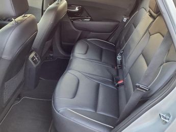 KIA NIRO 64kWh 4 SUV 5dr Electric Auto (201 bhp) FULL KIA SERVICE HISTORY