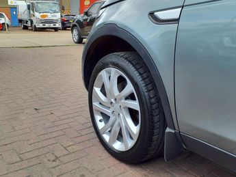 LAND ROVER DISCOVERY SPORT 2.0 TD4 HSE Luxury SUV 5dr Diesel Auto 4WD Euro 6 (s/s) (180 ps)