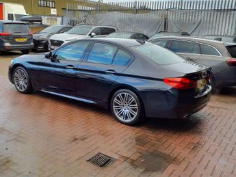 BMW 5 SERIES 3.0 530d M Sport Saloon 4dr Diesel Auto xDrive Euro 6 (s/s) (265